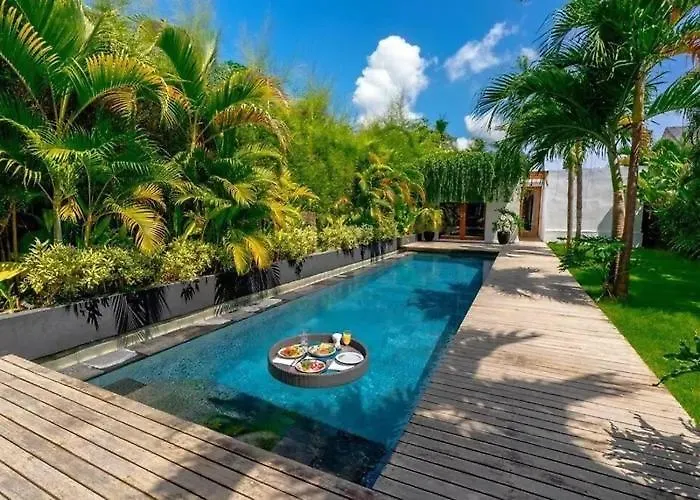 Villa Ilo Magic 250 M2 Great Location In A 750 M2 Land Kerobokan