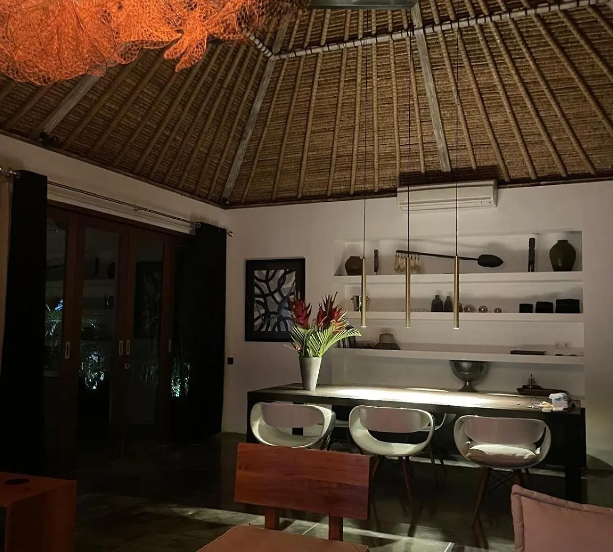 Villa Ilo Magic 250 M2 Great Location In A 750 M2 Land Kerobokan